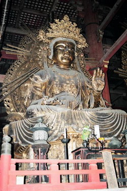 Statue sacrée de bouddha