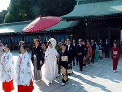 Cérémonie traditionelle de mariage au Japon